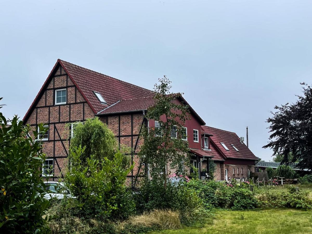 Op'N Doerp Apartments Barsbek Exterior foto